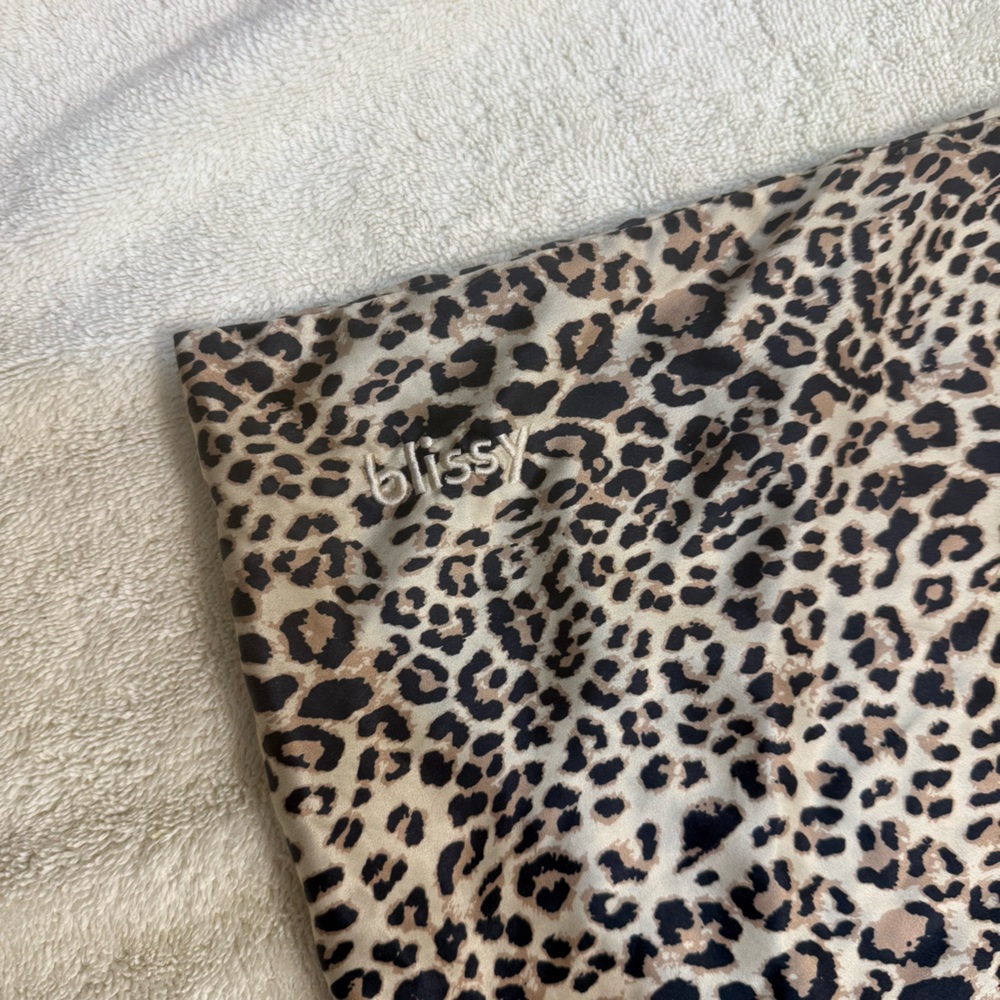 Blissy Silk Leopard Animal Print King Size Pillowcase Mob Wife Quiet Luxury - Picture 2 of 6